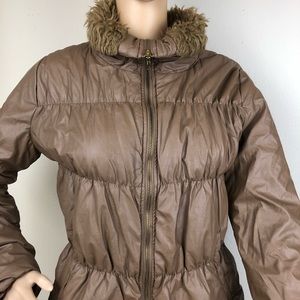 Brown women’s jacket with faux collar fur